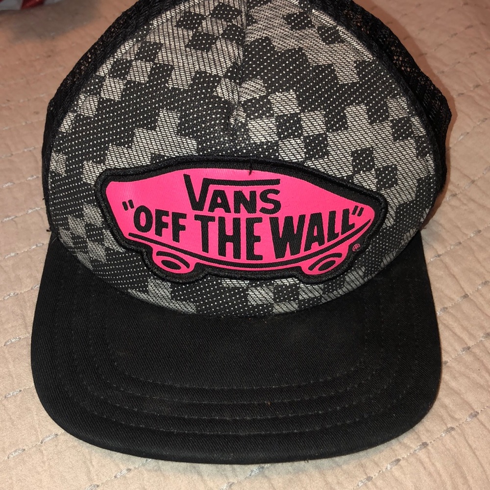 Vans “off the wall” SnapBack!